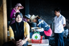 Crab-Market-Women-15